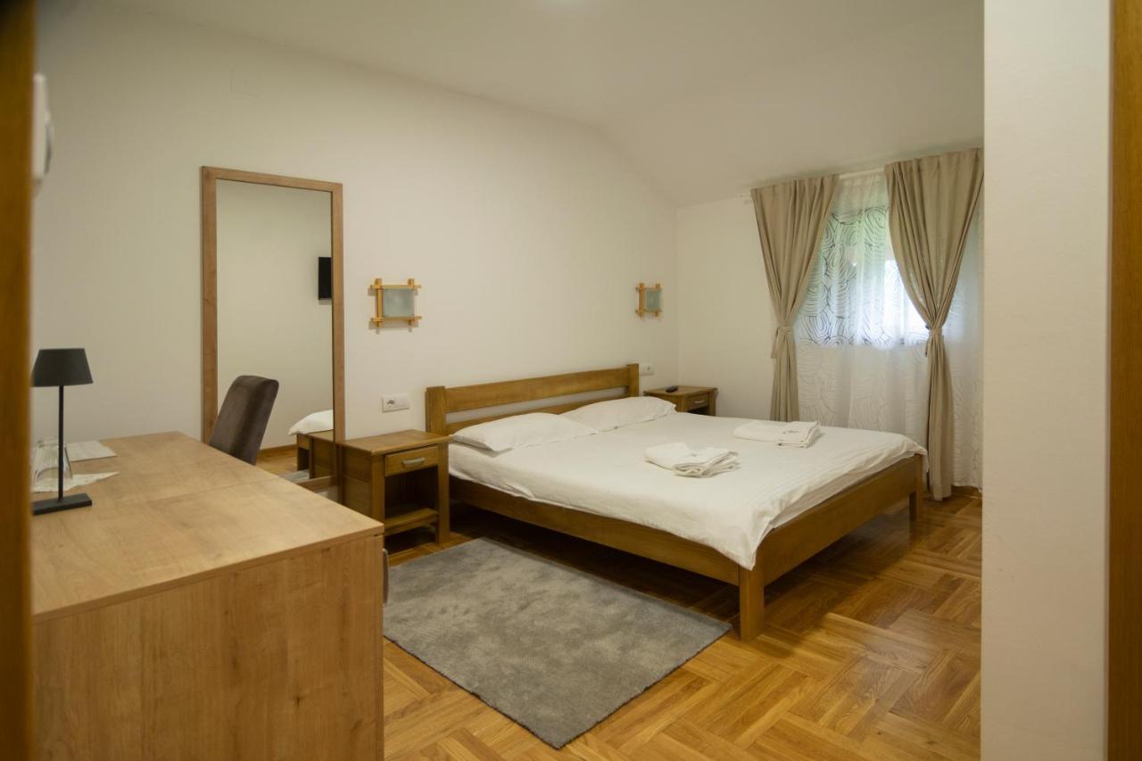 Lux Smestaj Ivanjicki Konaci Ivanjica Zewnętrze zdjęcie