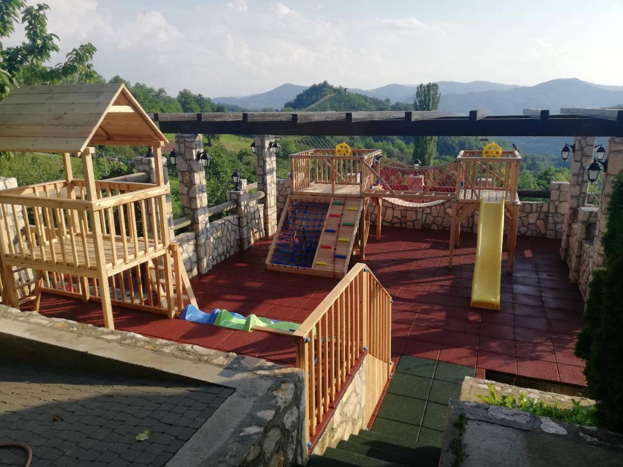 Lux Smestaj Ivanjicki Konaci Ivanjica Zewnętrze zdjęcie